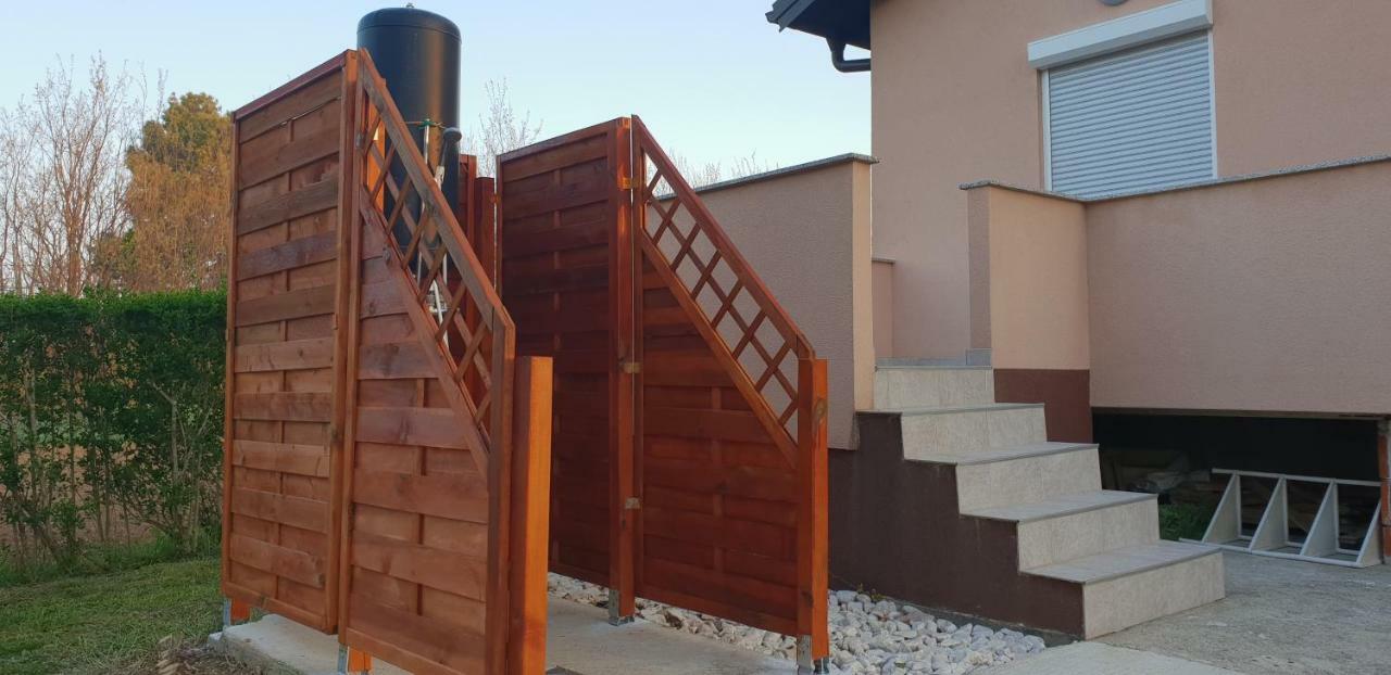 Holiday Home Begonja プリヴラカ エクステリア 写真